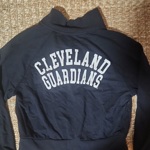 Chic Black Half-Zip Women's Sweater with Red Accent - Picture 5 of 5